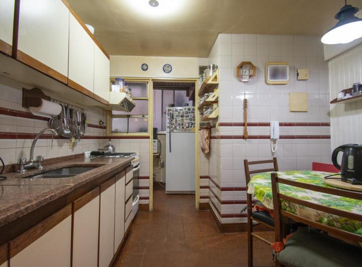 VENTA DEPARTAMENTO 5 AMB - COCHERA CUBIERTA - PERMUTA - APTO CREDITO 3