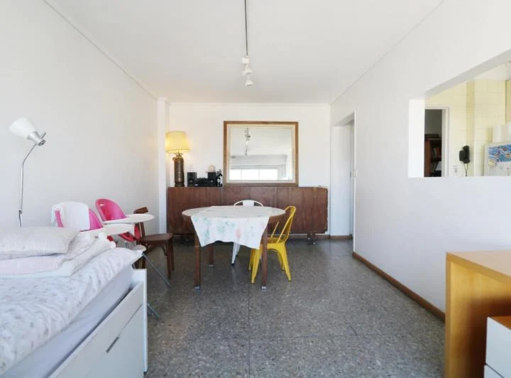 VENTA DEPARTAMENTO - BARRACAS - TRES AMBIENTES - LUMINOSO - FUNCIONAL - VISTA ABIERTA - APTO CREDITO 1