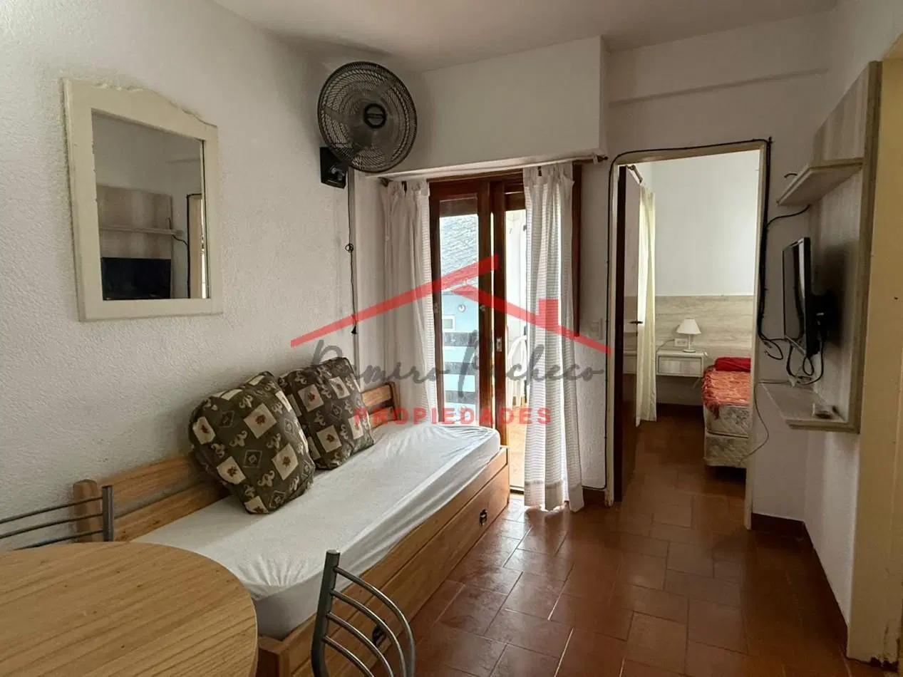 Se vende departamento dos ambientes pinamar 5