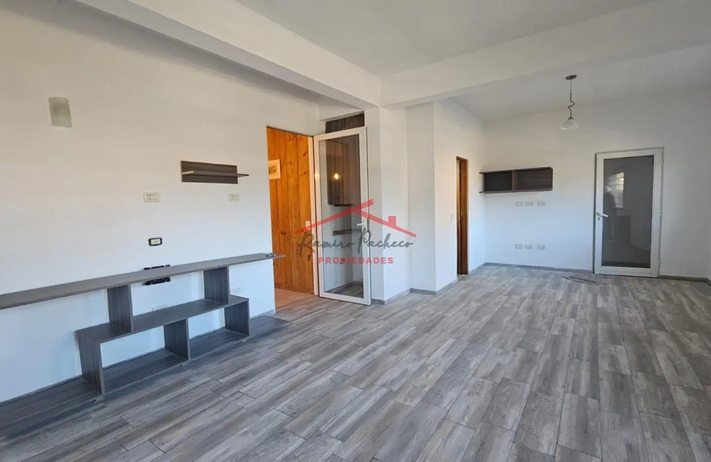 Alquiler casa de 5 ambientes en Pinamar 1
