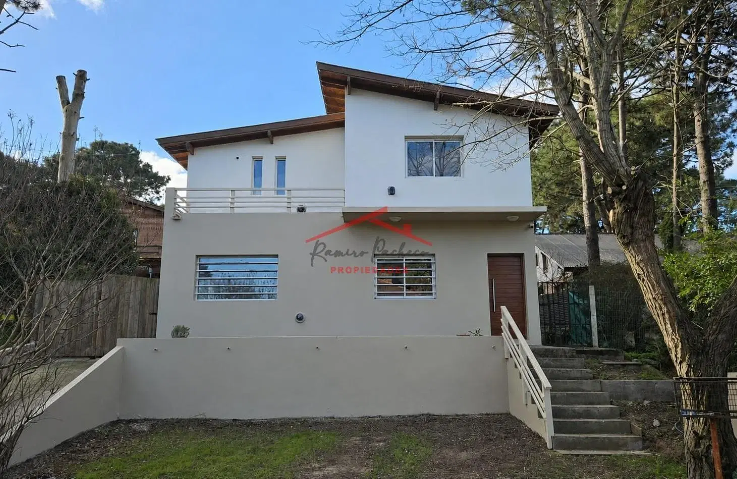 Alquiler casa de 5 ambientes en Pinamar 4
