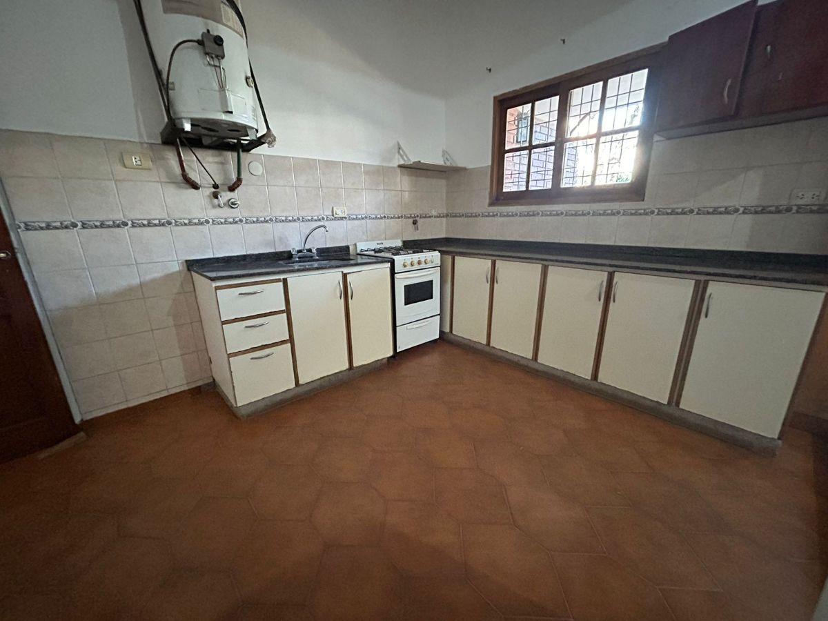 Foto de ALQUILER CASA 2 DORMITORIOS – B° RESIDENCIAL OLIVOS, imagen 4