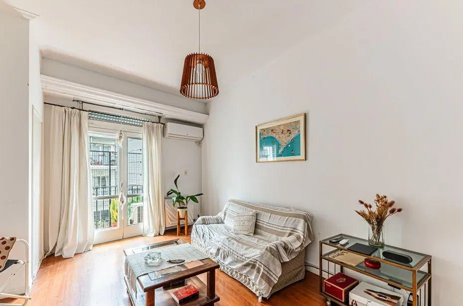 VENTA AMPLIO Y LUMINOSO 3 AMBIENTES EN JUNCAL Y AGUERO 3