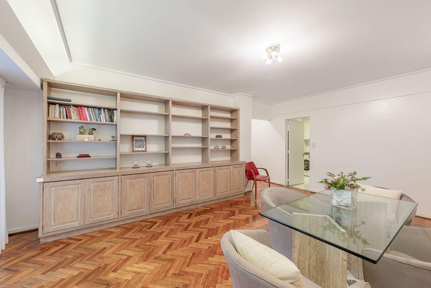 Foto de VENTA DE 3 AMBIENTES EN RECOLETA ( PLAZA CARLOS PELLEGRINI), imagen 4