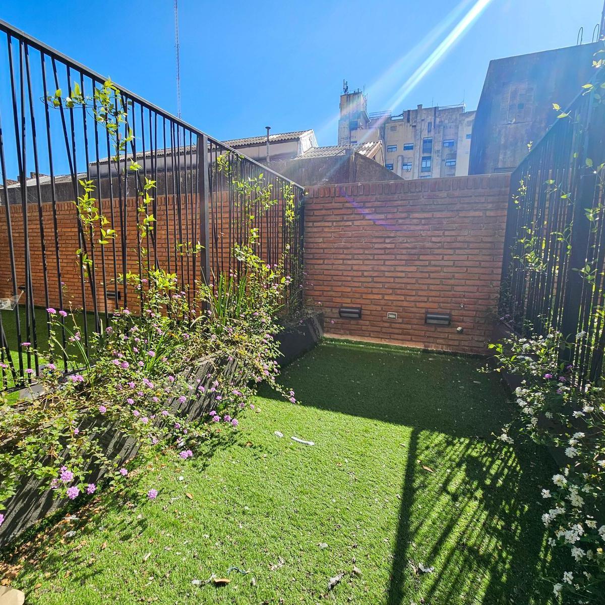 Departamento de un Dormitorio con Patio - Venta - Amenities - Pichincha 4