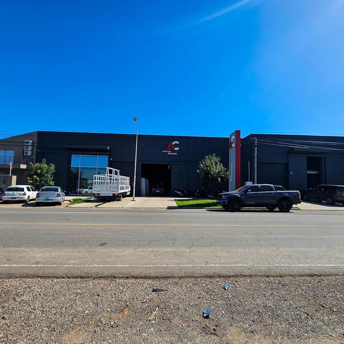 Venta/alquiler - Galpon Ideal Logistica o Deposito - Av Belgrano - Perez 4
