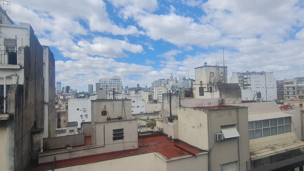 Foto de Venta Departamento 2 Ambientes muy luminoso con Balcón Al Frente en San, imagen 3
