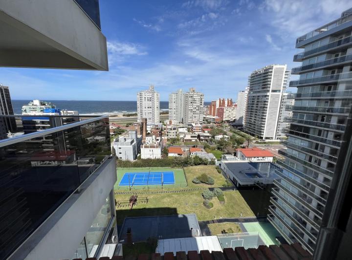 Departamento 2 1/2 dormitorios - Long Beach - Punta del Este 3