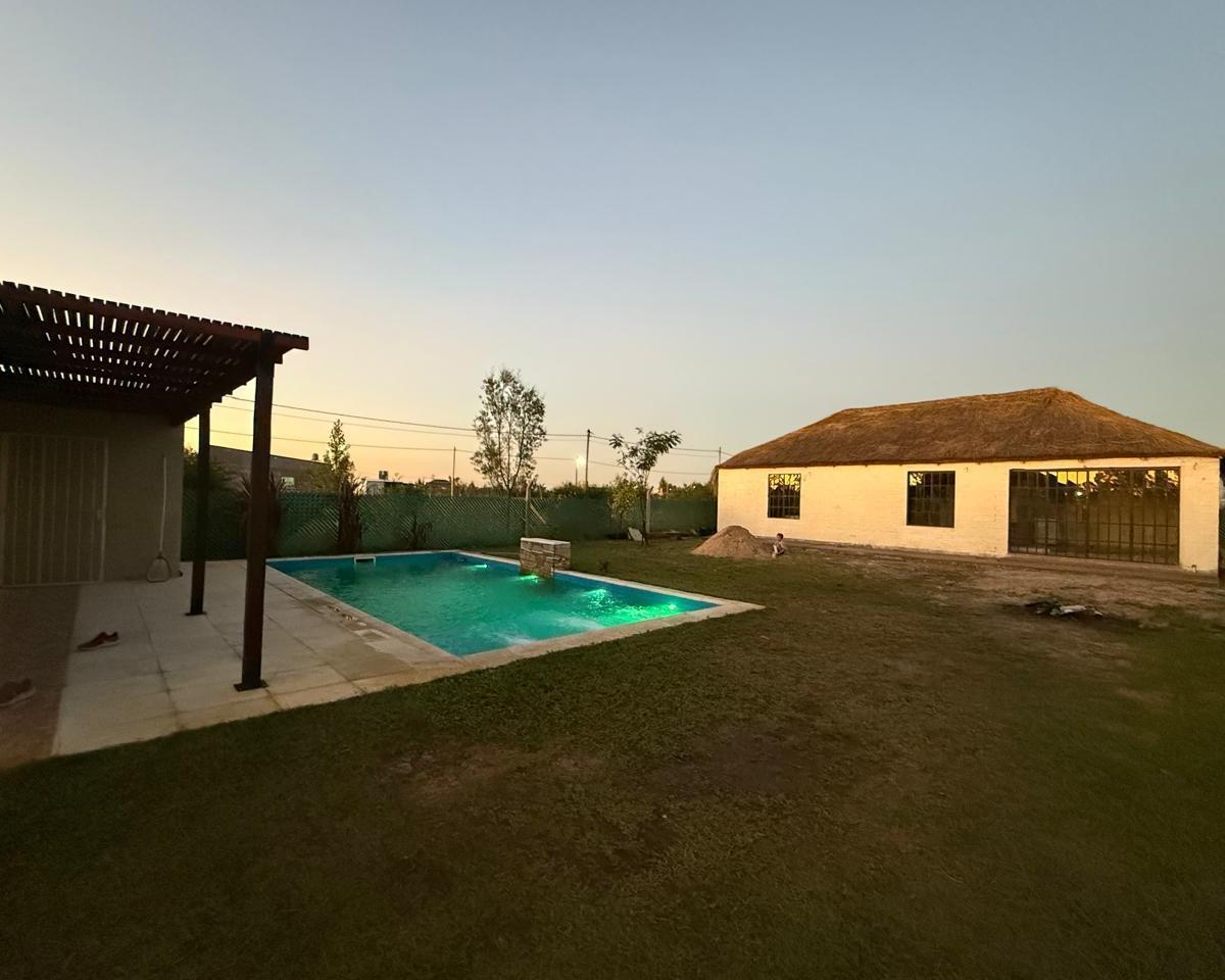 Venta Casa Quinta Santa Fe - Lagos del Leyes 3