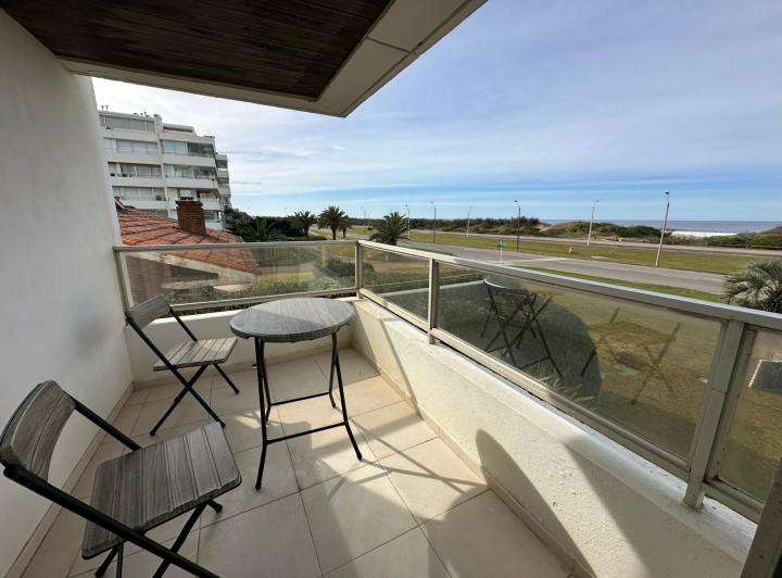 Edificio Arkontes, Departamento en primera línea, Playa Brava 5