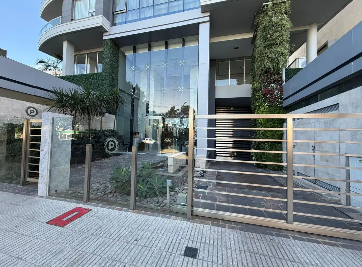 Alquiler - Departamento 1 dormitorio - sobre Boulevard Pellegrini 3