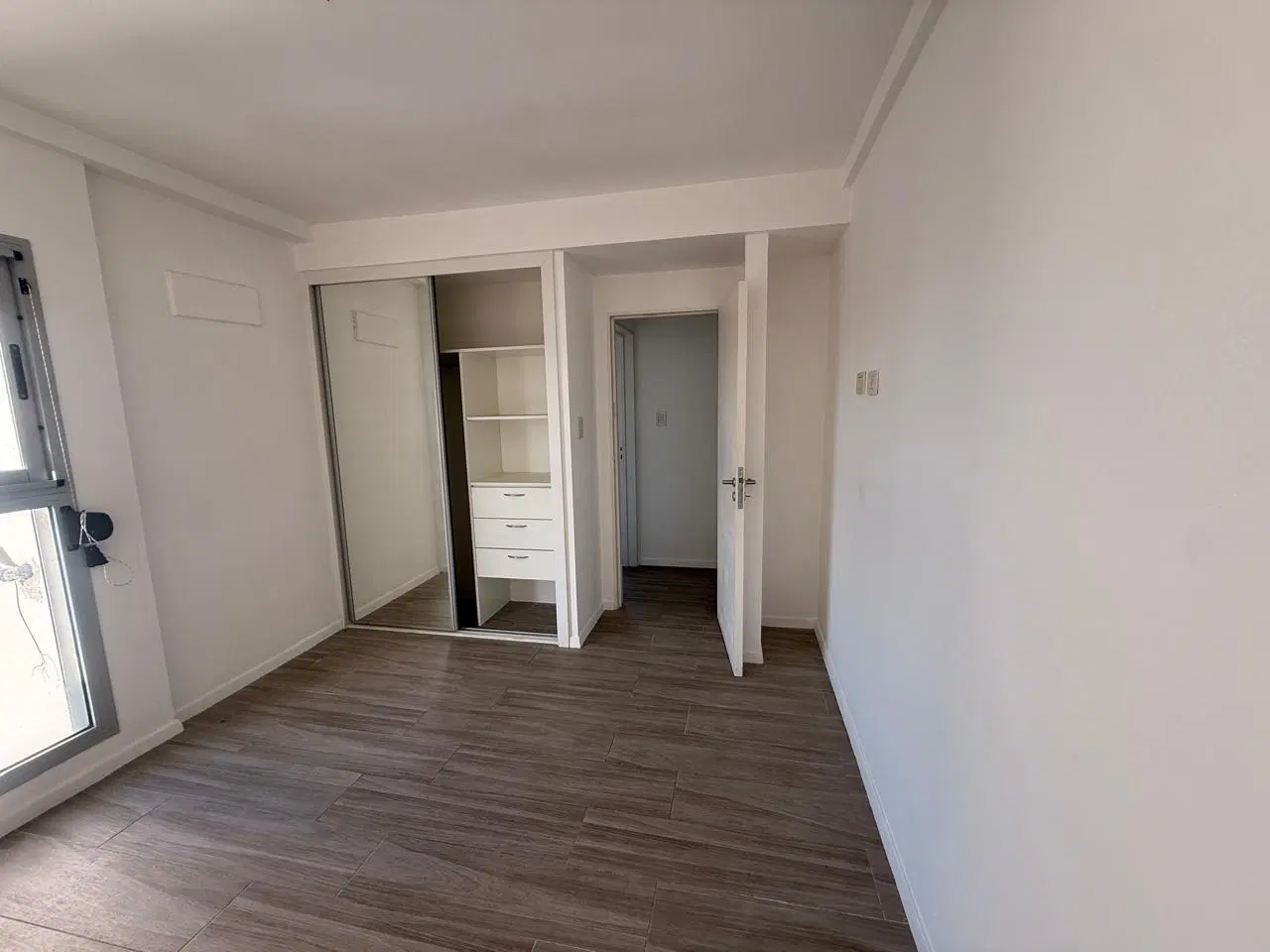 VENTA-DEPARTAMENTO-SEMIPISO-DOS DORMITORIOS-CONSTITUYENTES 5