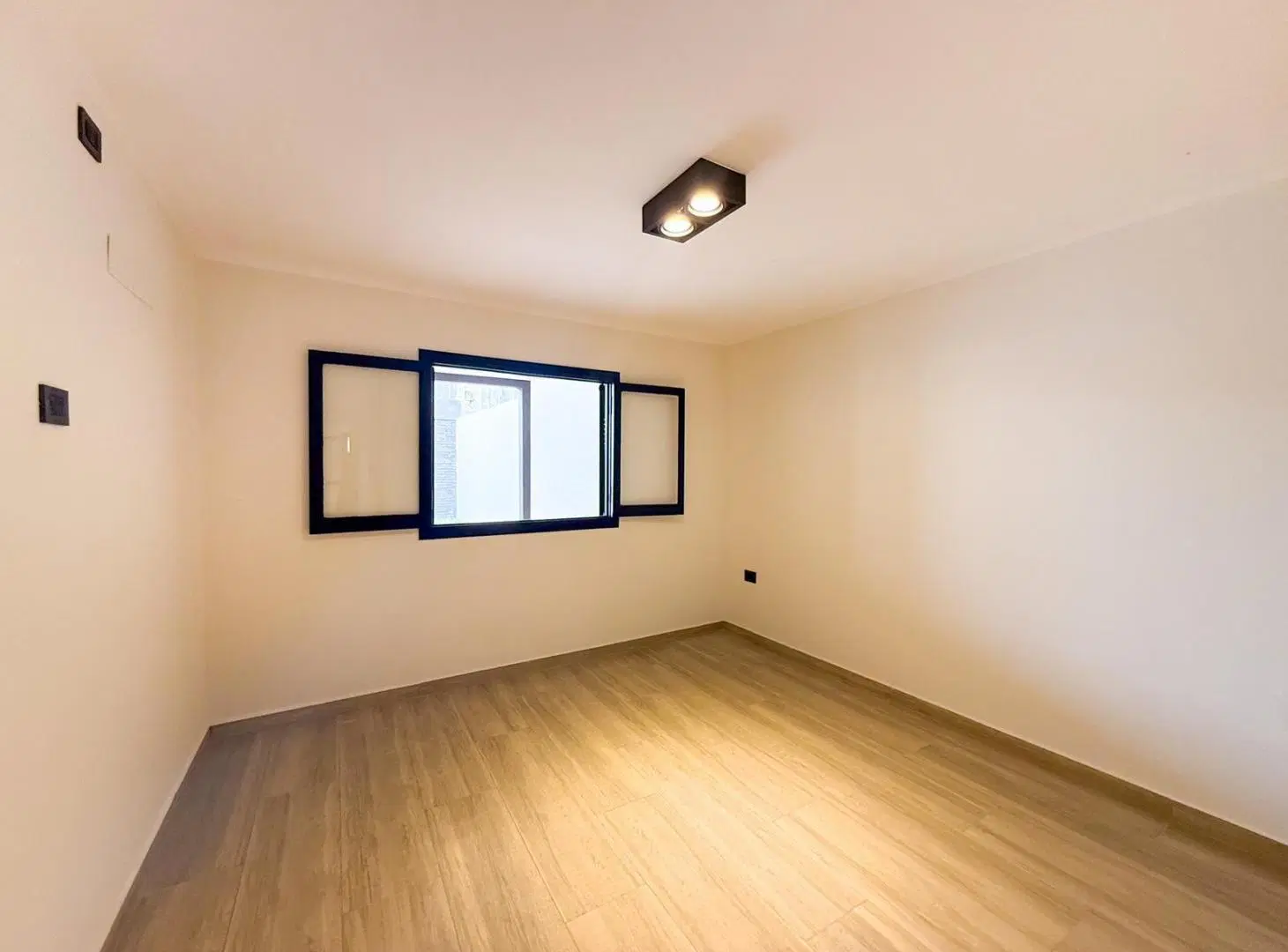 VENTA-CASA-DOS DORMITORIOS-PATIO 2
