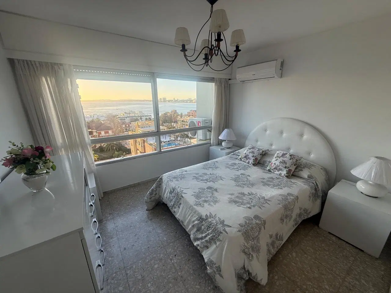 Apartamento en alquiler 3 dormitorios Punta del Este, Torre de las Américas- amoblado 4