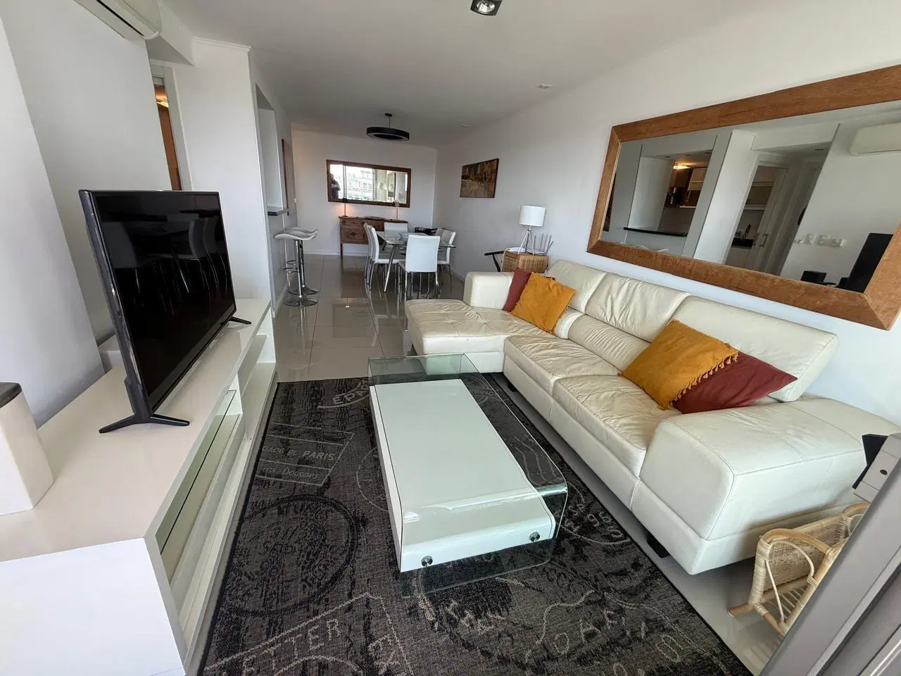 Departamento en alquiler- Punta del este- Parada 6 de la brava 1