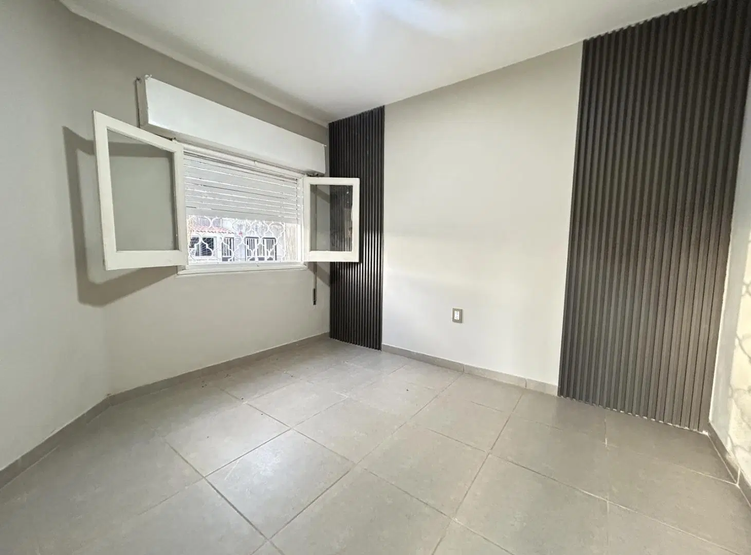 VENTA EN SANTA FE - CASA EN PLANTA BAJA, DOS DORMITORIOS PATIO Y COCHERA 5