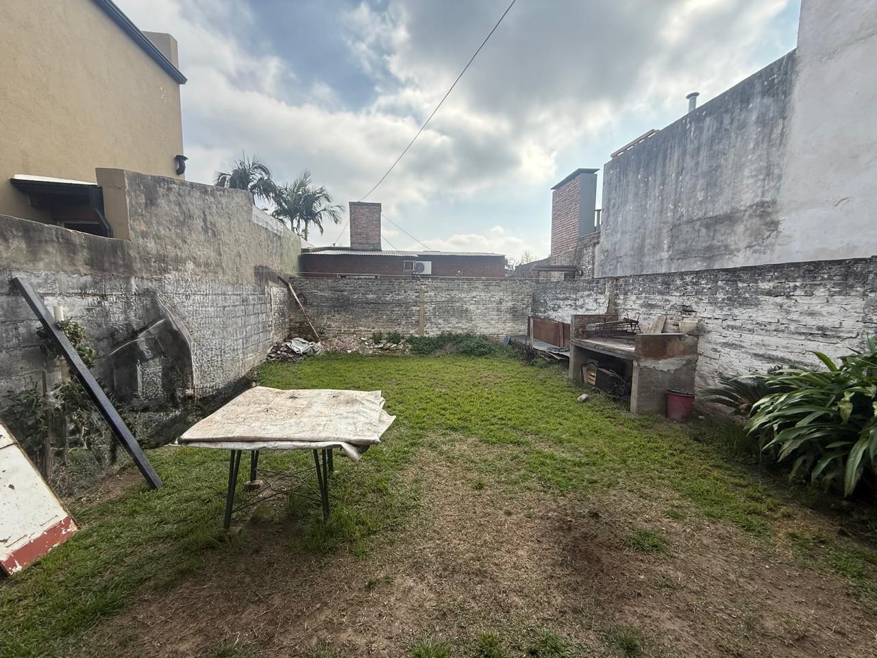 Foto de Venta - Casa a Refaccionar - Santa Fe, imagen 2