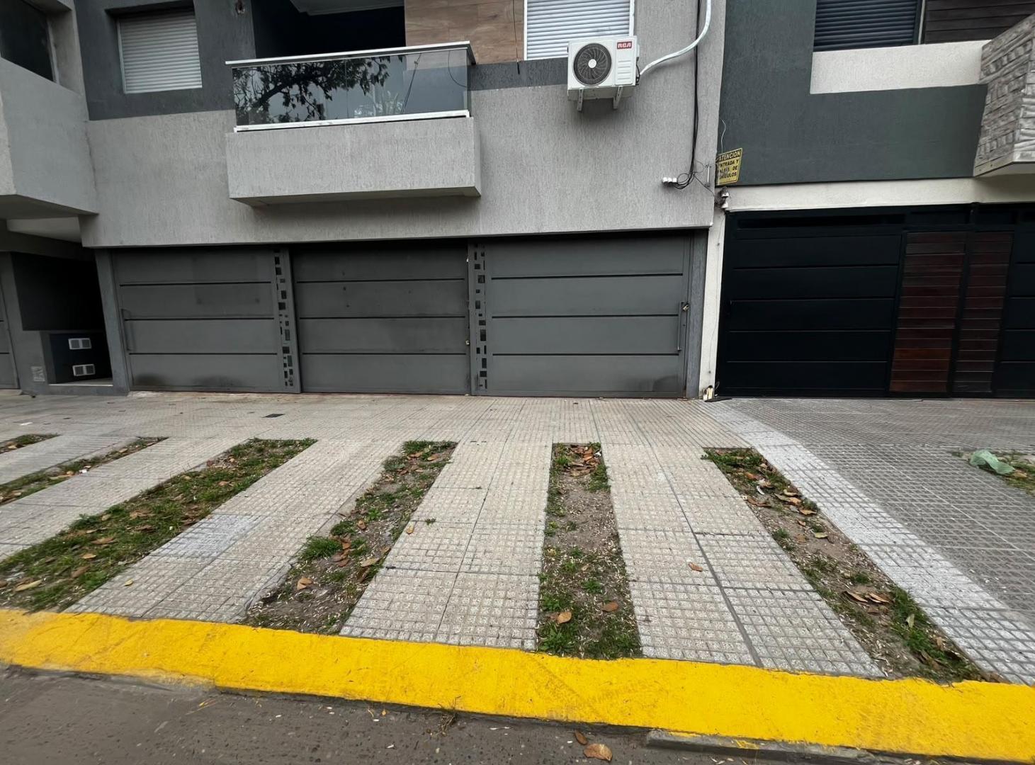 Foto de Alquiler Cochera en Barrio Candioti, imagen 4