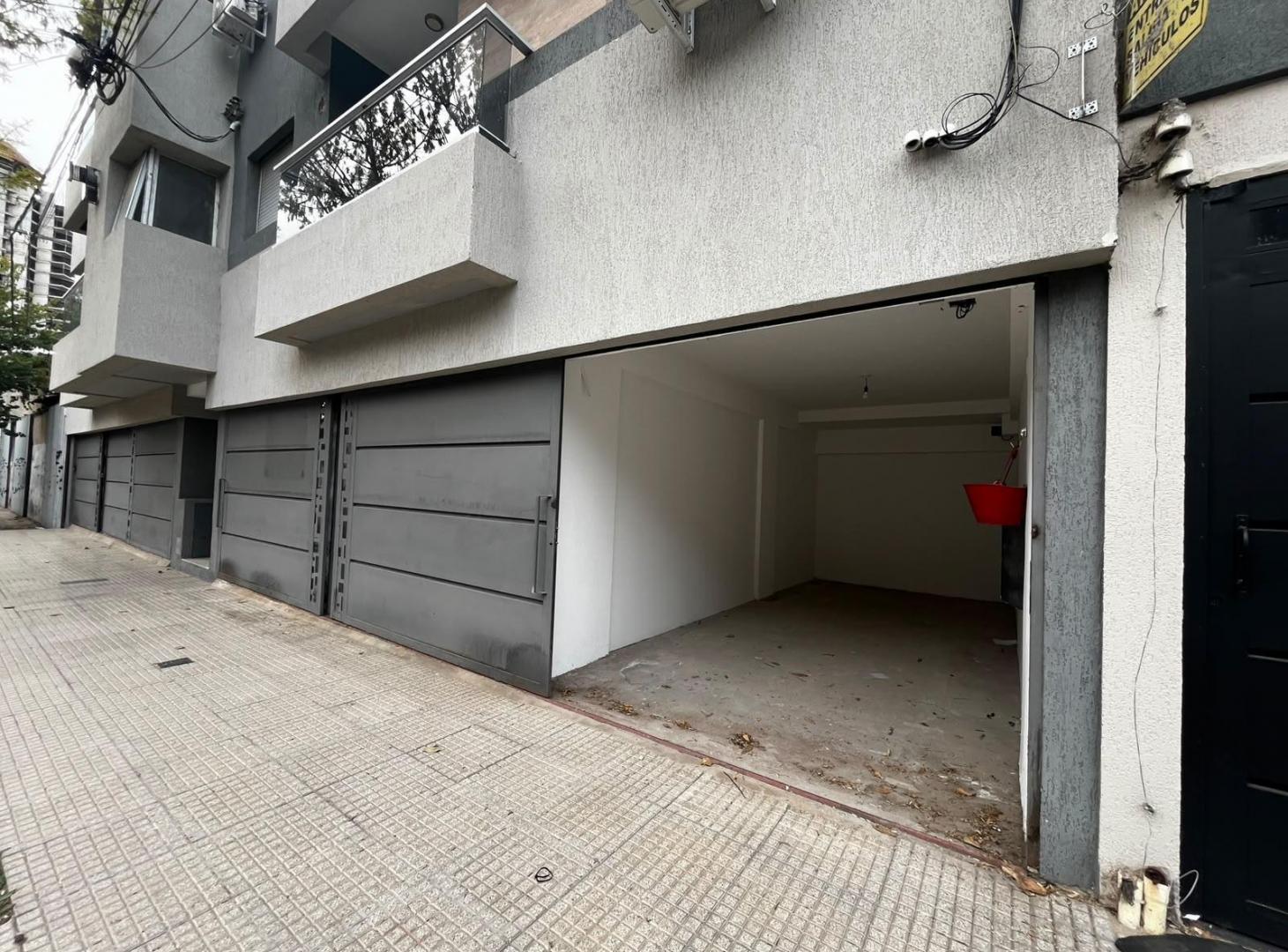 Foto de Alquiler Cochera en Barrio Candioti, imagen 1