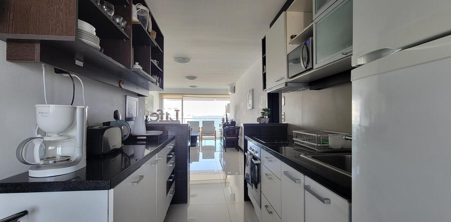 Foto de Departamento en Playa Mansa, imagen 4