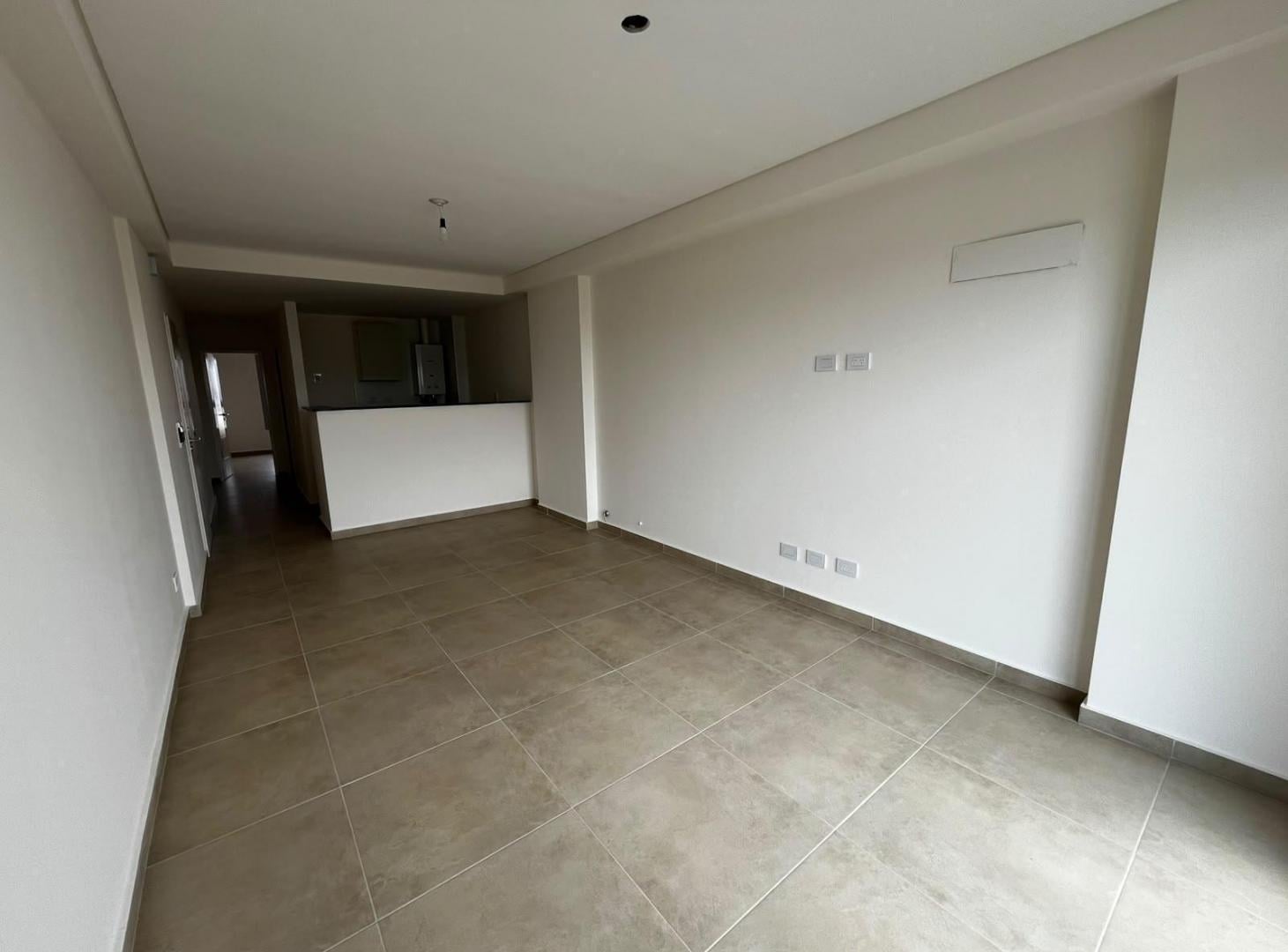 Foto de Alquiler Departamento en Bv. Pellegrini 3100, imagen 4