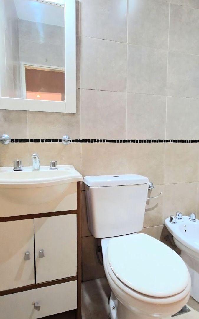 Foto de 65 entre 4 y 5 - Departamento 1 dormitorio. Muy bueno., imagen 1