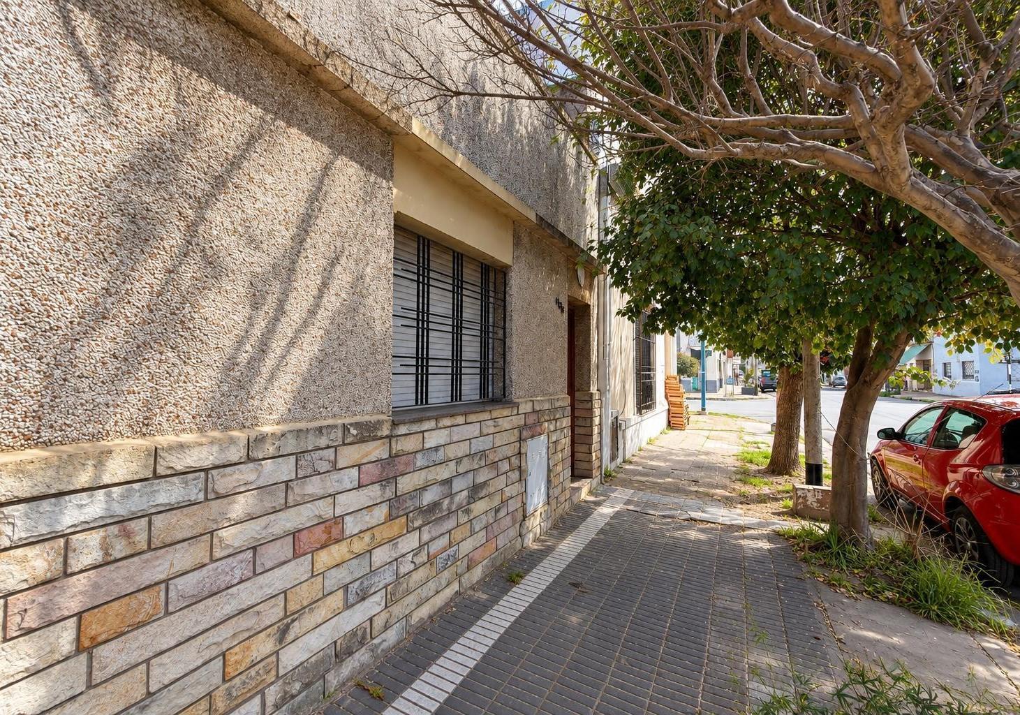 Foto de Casa Chalet en Venta en Piñeyro, Avellaneda, G.B.A. Zona Sur, imagen 1