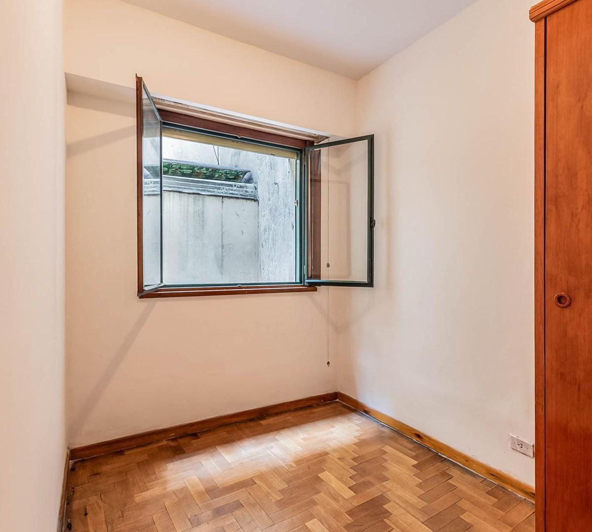 Venta 3 Amb. Patio. Apto Crédito y Profesional. Caballito Norte. 1