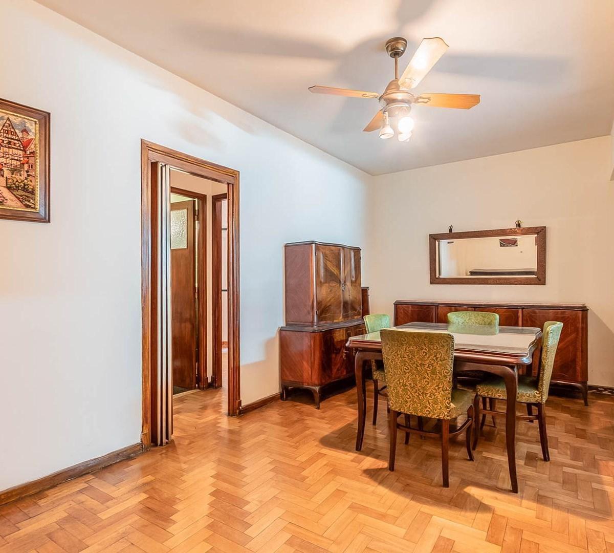 Venta 3 Amb. Patio. Apto Crédito y Profesional. Caballito Norte. 2