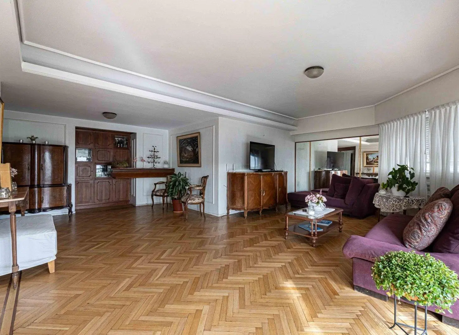 VENTA. DEPARTAMENTO 4 AMBIENTES CON DEPENDENCIA. AGUIRRE Y MALABIA. 4