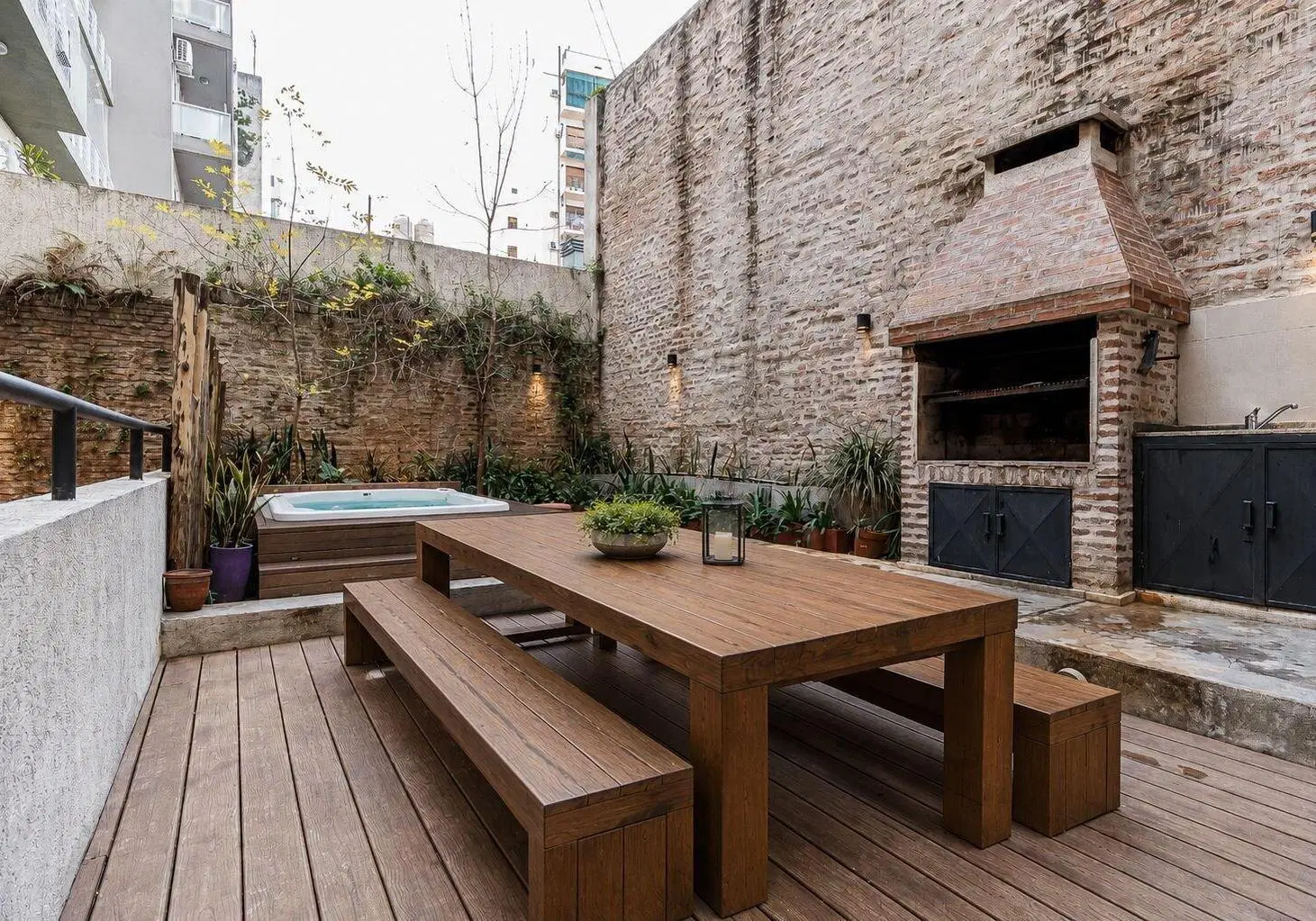 Departamento 4 amb. con patio y cochera en Venta - Recoleta 1