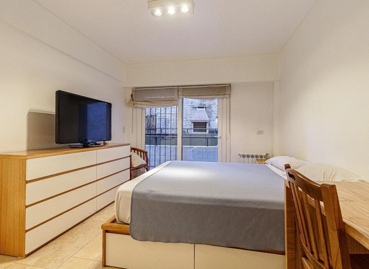 Departamento 4 amb. con patio y cochera en Venta - Recoleta 2