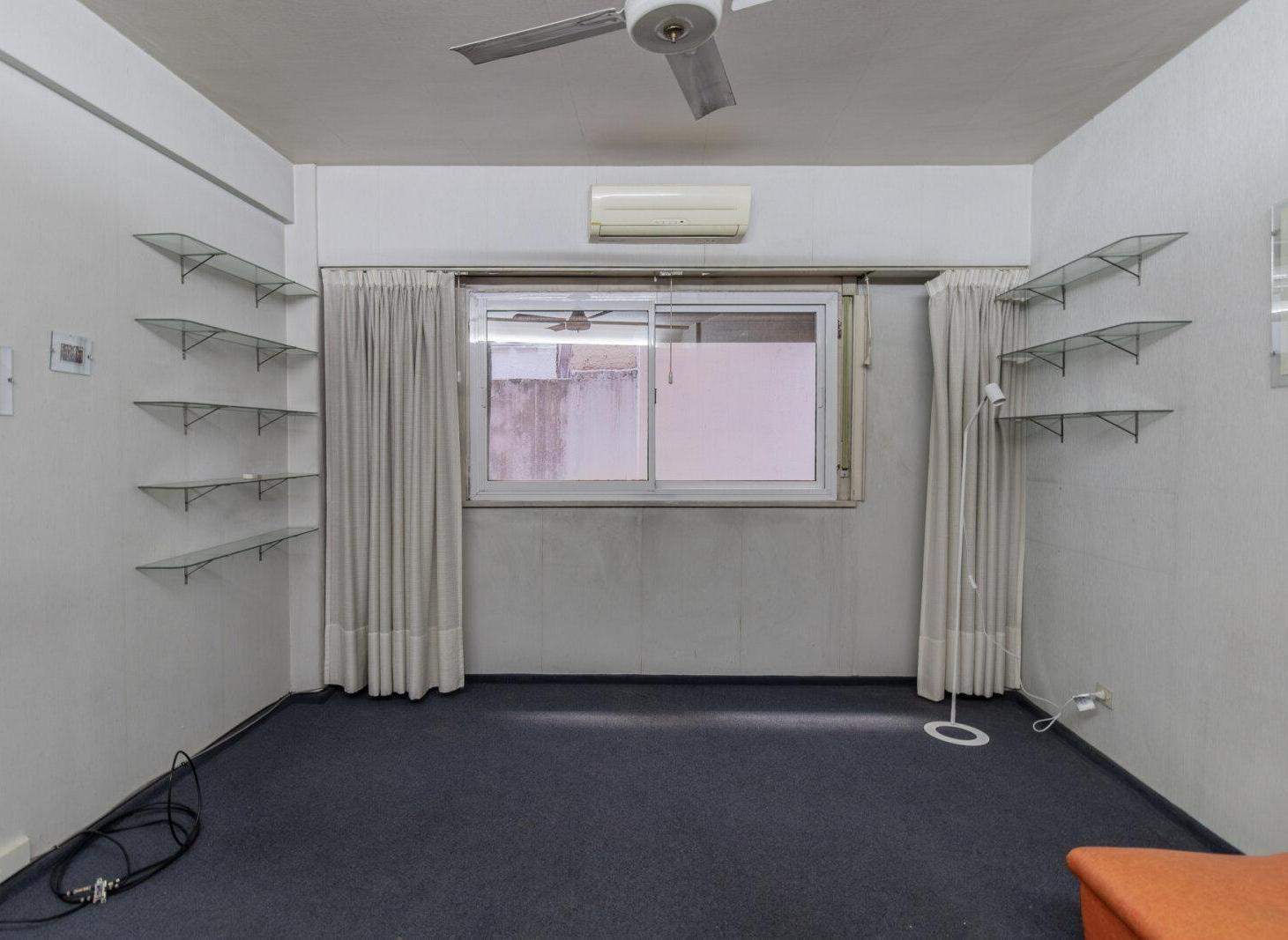 Venta. Tres ambientes en Palermo.