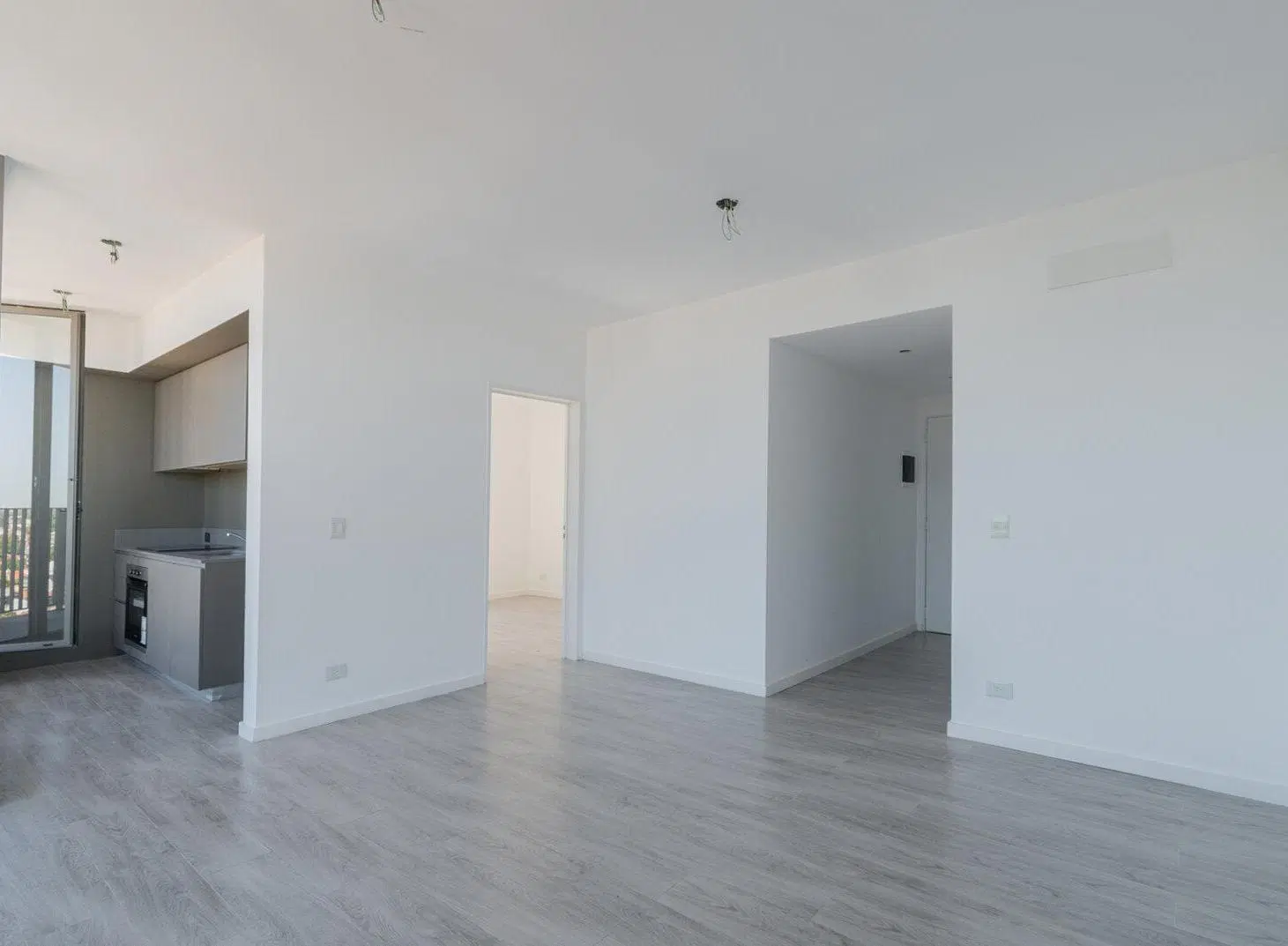 Venta 2 Ambientes con toilette y Cochera en Torre – Piso 10 – Olivos 3