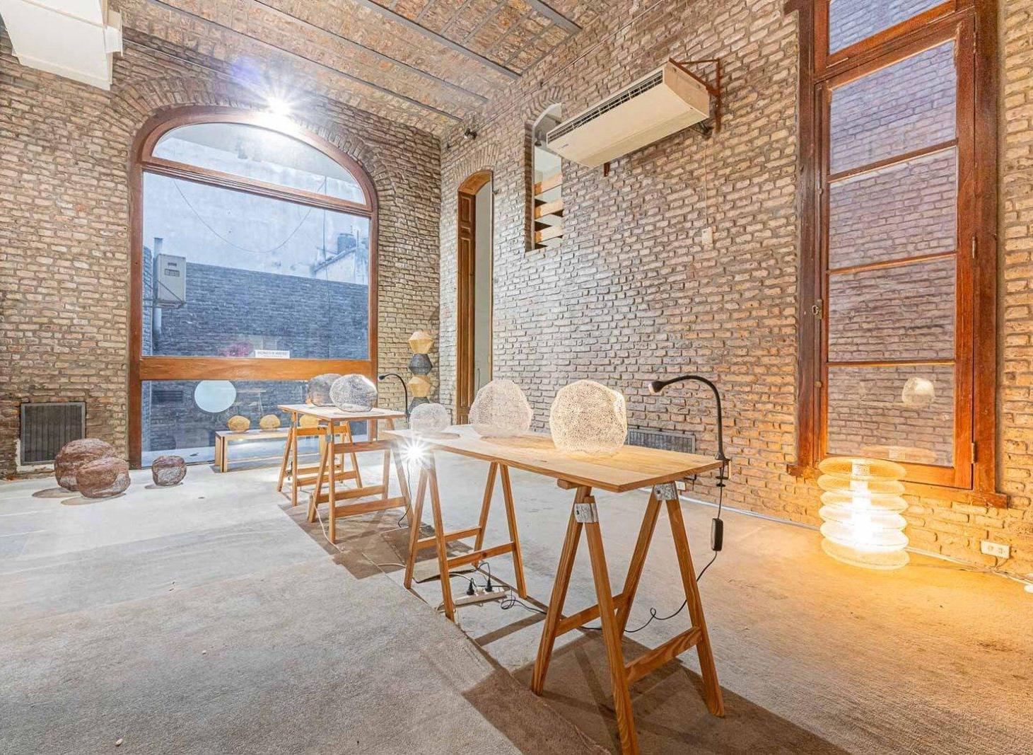 Foto de ALQUILER. IDEAL GALERIA DE ARTE- EDIFICIO DE LOCAL COMERCIAL Y 2 PISOS, imagen 2