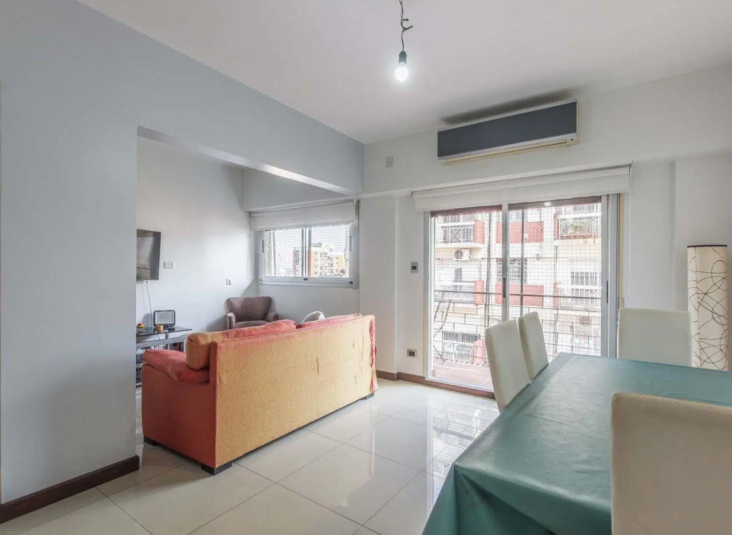 Venta. Tres ambientes en Almagro. 1