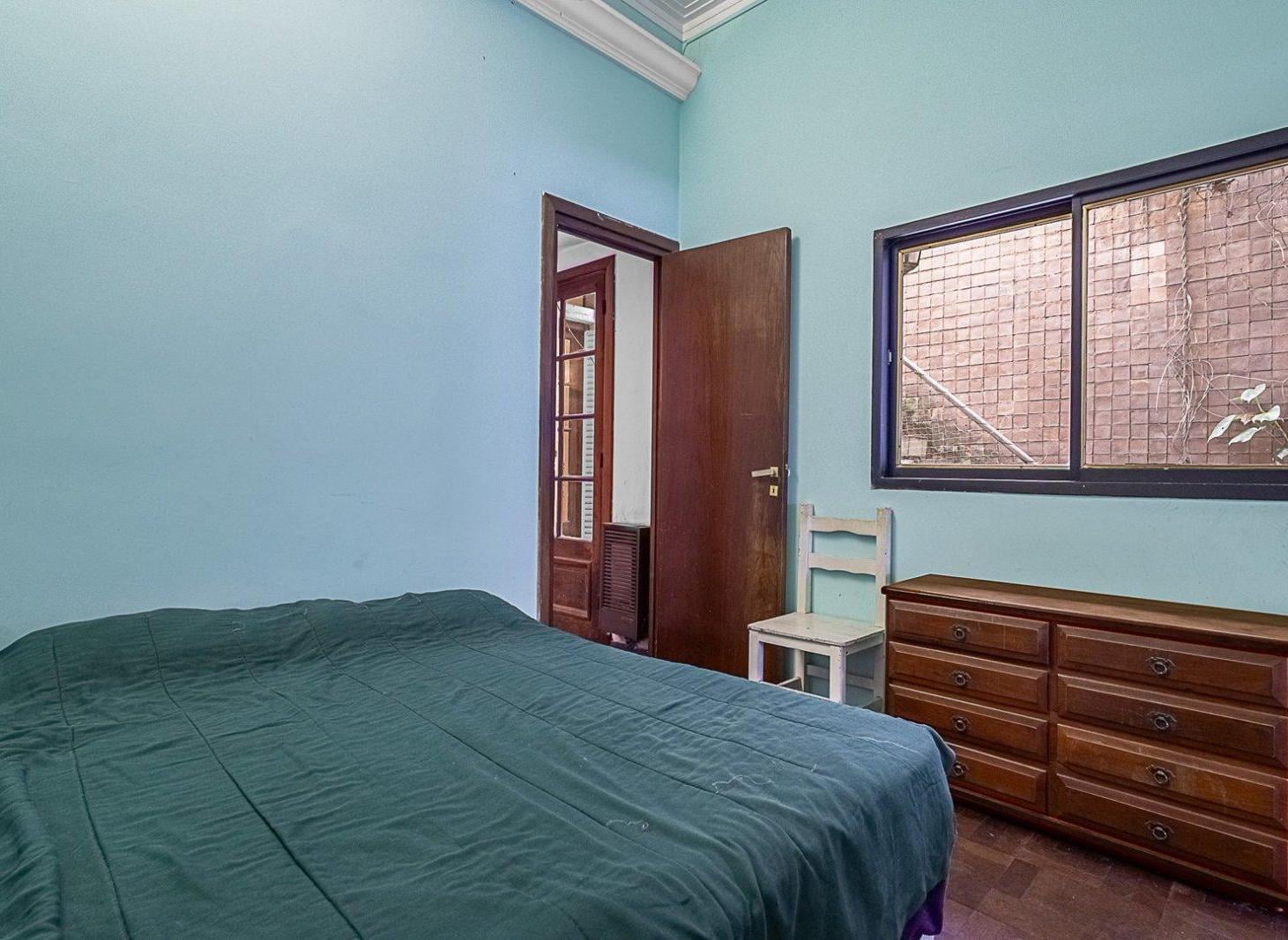 PH EN VENTA CON PATIO BOYACA Y AVELLANEDA. APTO PROFESIONAL
