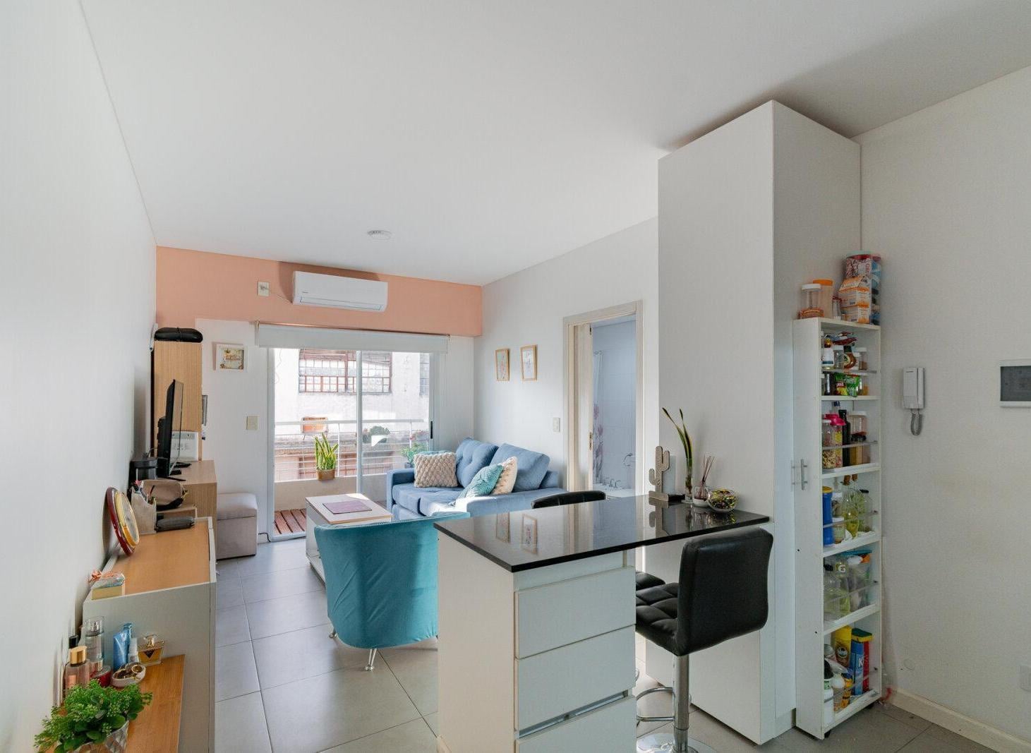 Venta Monoambiente con Balcón. Almagro