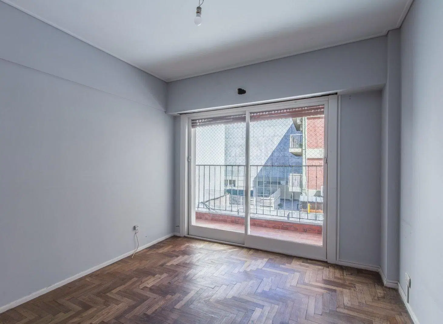 VENTA DEPARTAMENTO 3 AMBIENTES CON BALCÓN. CABALLITO 8