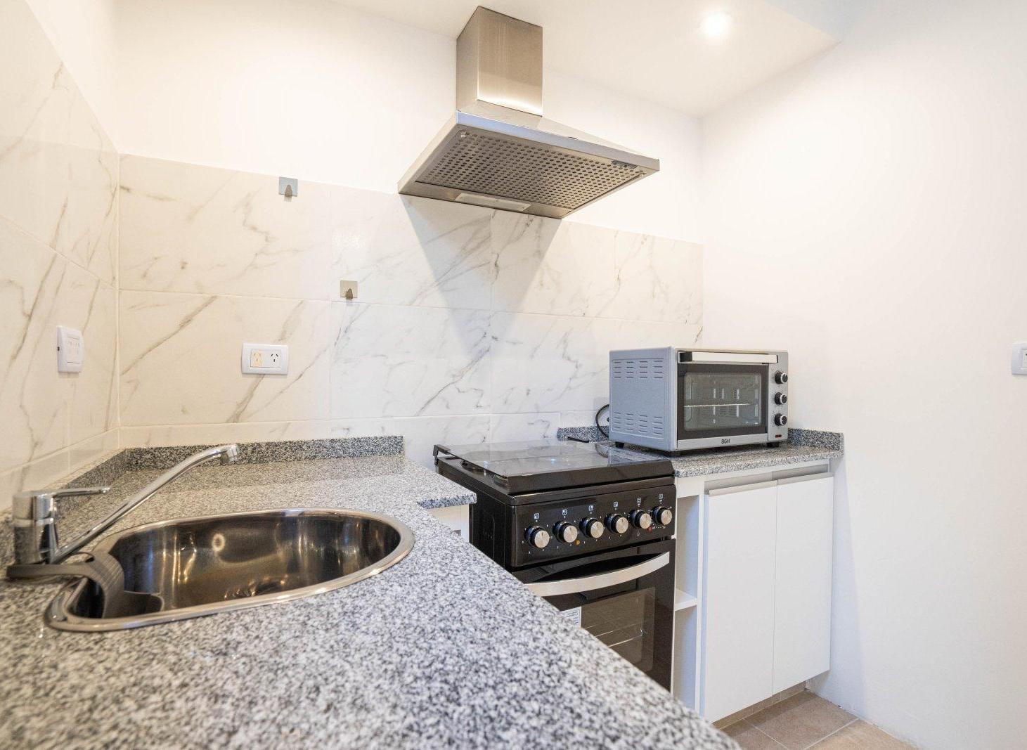 VENTA PH 3 AMBIENTES con dependencia +terraza- Parque Centenario.