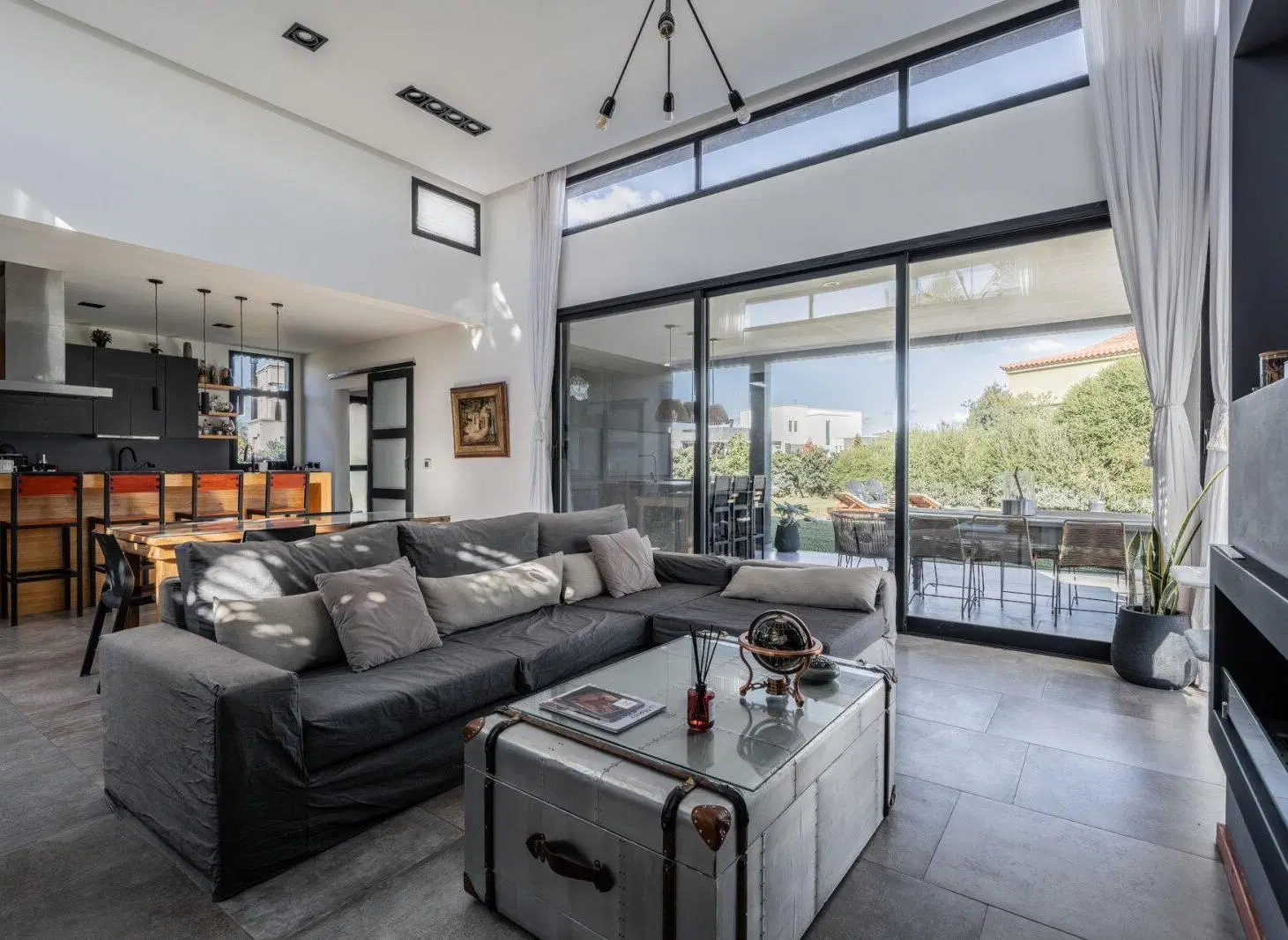 Venta - Casa Moderna con Pileta Climatizada - Haras Santa María, Escobar 4