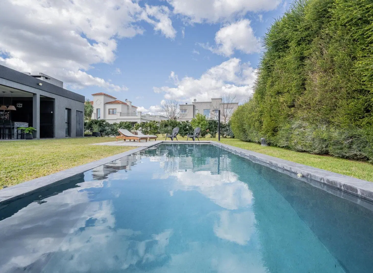 Venta - Casa Moderna con Pileta Climatizada - Haras Santa María, Escobar 5