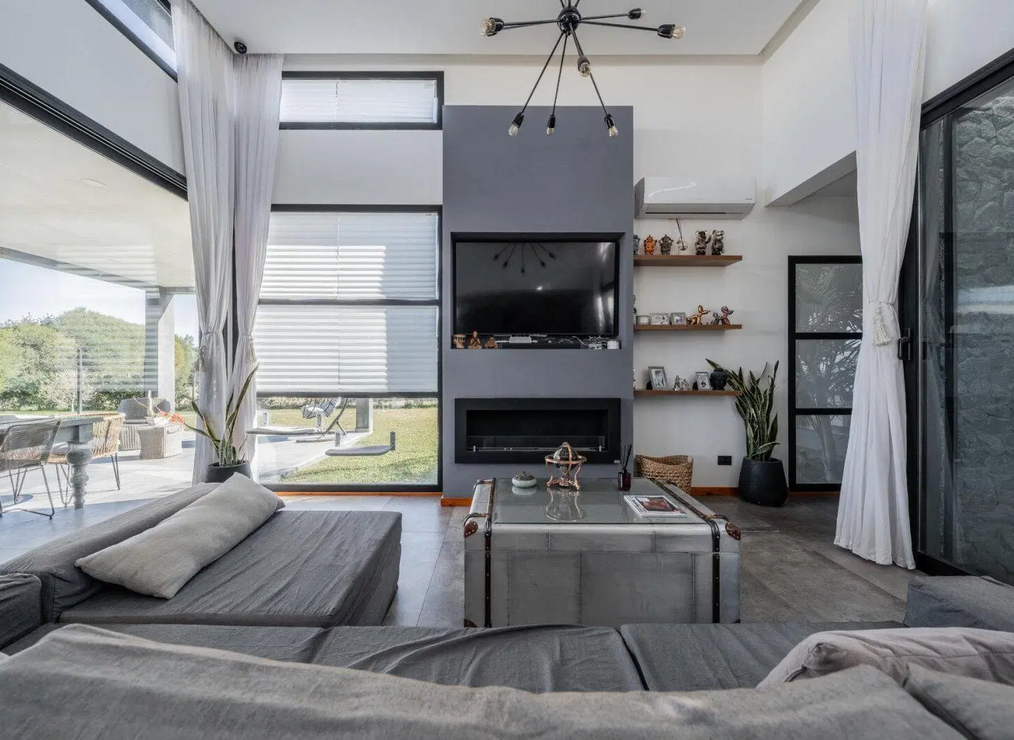 Venta - Casa Moderna con Pileta Climatizada - Haras Santa María, Escobar 8