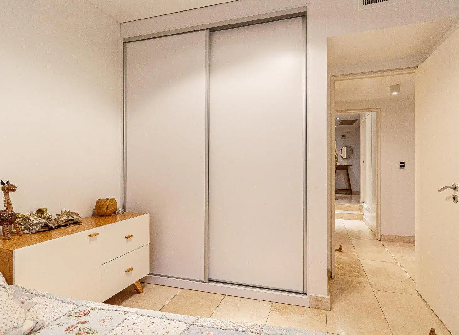 Departamento 4 amb. con patio y cochera en Venta - Recoleta 4