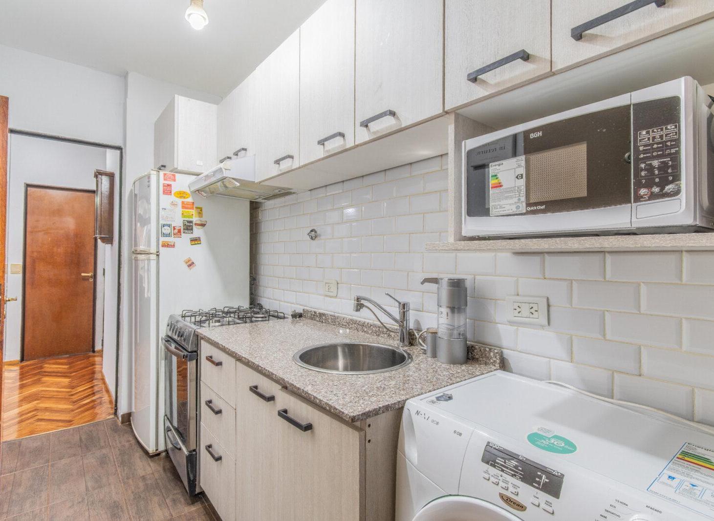 Foto de Departamento balcón - 2 amb en Venta - Recoleta, imagen 2