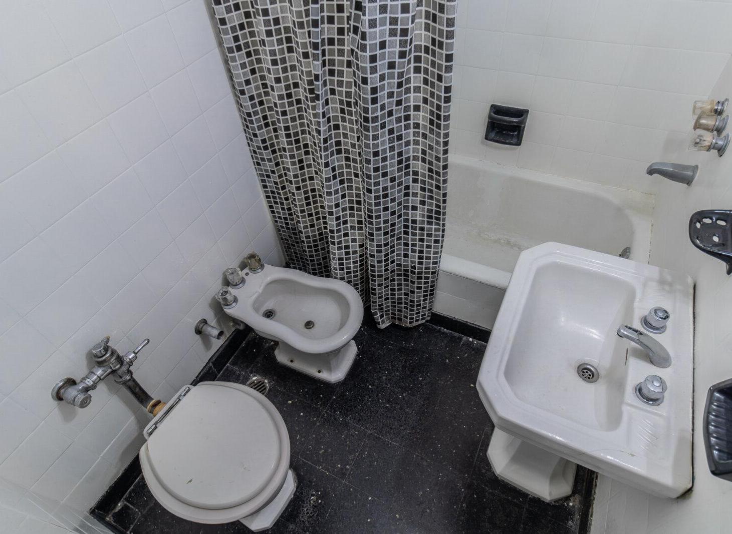 Foto de Venta. Tres ambientes en Palermo. Apto Profesional, imagen 5