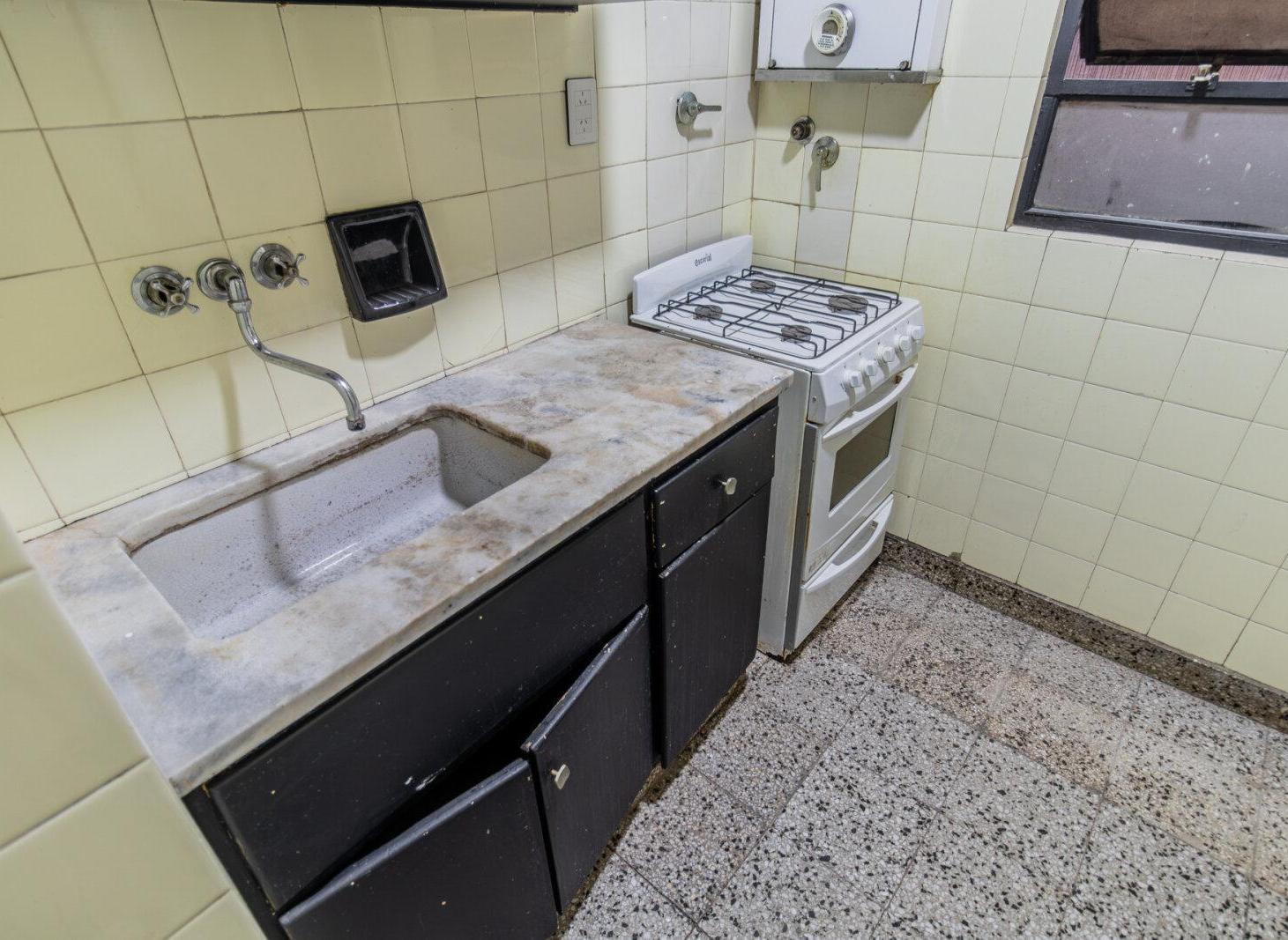 Foto de Venta. Tres ambientes en Palermo. Apto Profesional, imagen 2