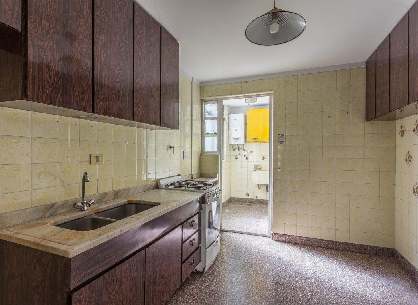 Foto de VENTA DEPARTAMENTO 3 AMBIENTES CON BALCÓN. YERBAL Y ACOYTE, imagen 2
