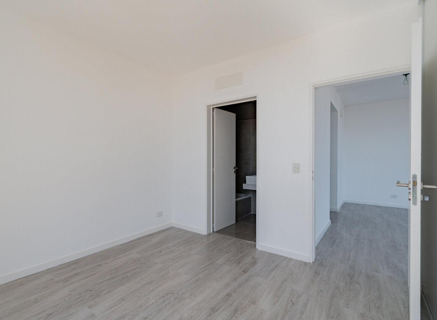 Foto de Venta 2 Ambientes a estrenar con cochera en torre – Piso 10, imagen 3