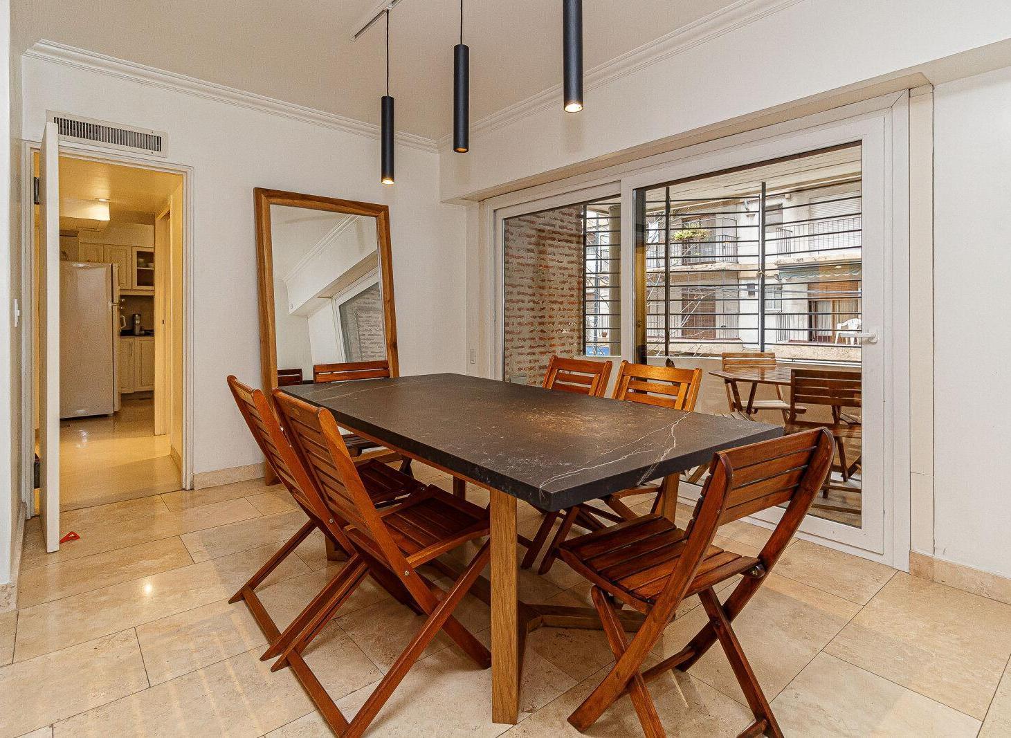 Foto de Departamento 4 amb. con patio y cochera en Venta - Recoleta, imagen 3